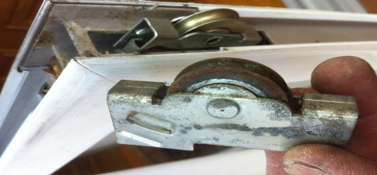 screen door roller repair in Belle Glade